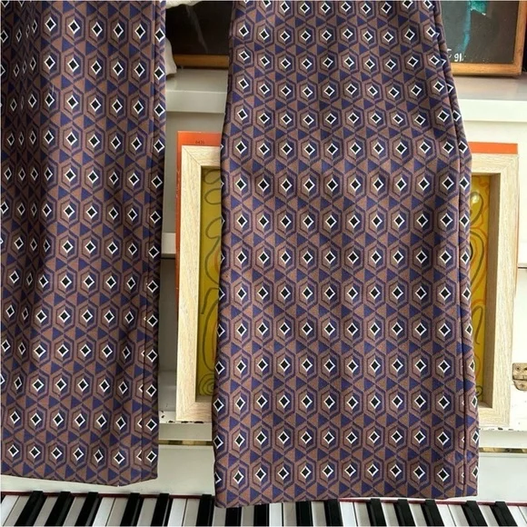 Zara flared Patterned Pants - Picture 8 of 15